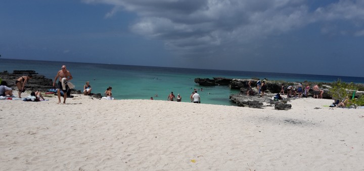Smith's Cove is one of Grand Cayman's most scenic beaches